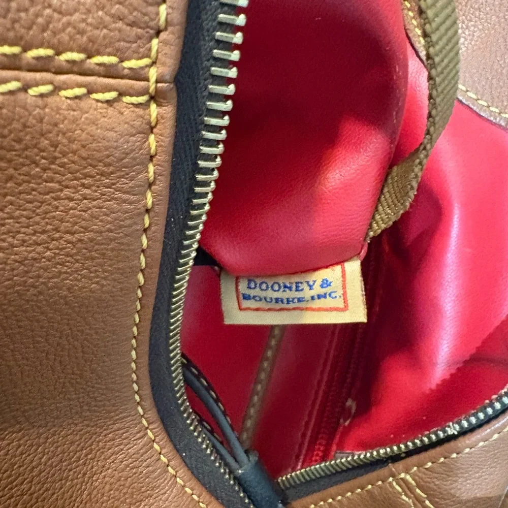 Dooney & Bourke brown black